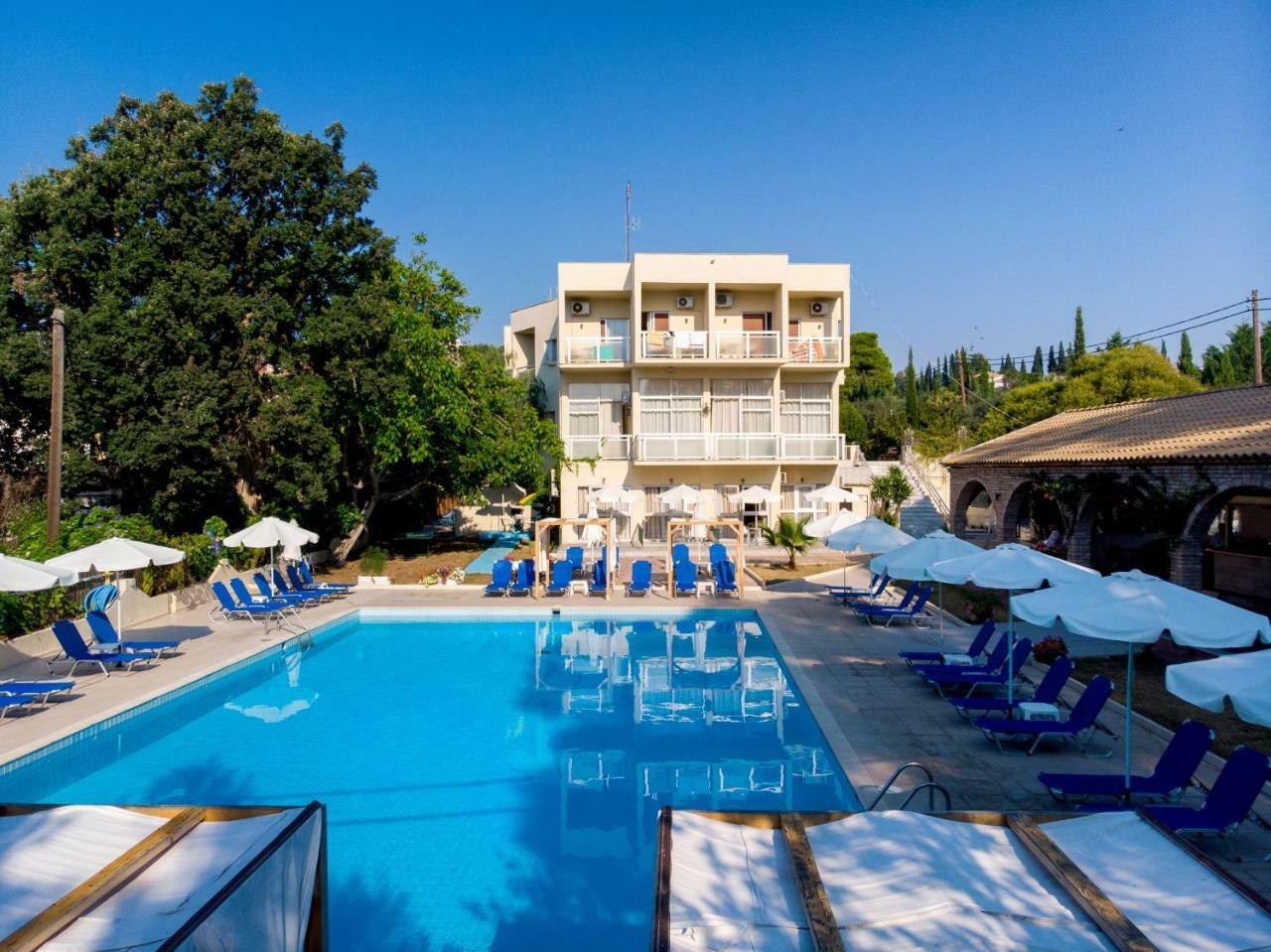 Amalia Hotel - Adults Only Dassia  Bagian luar foto
