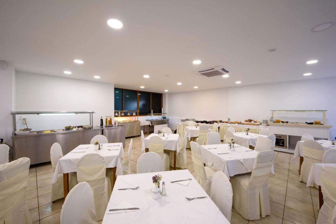 Amalia Hotel - Adults Only Dassia  Bagian luar foto