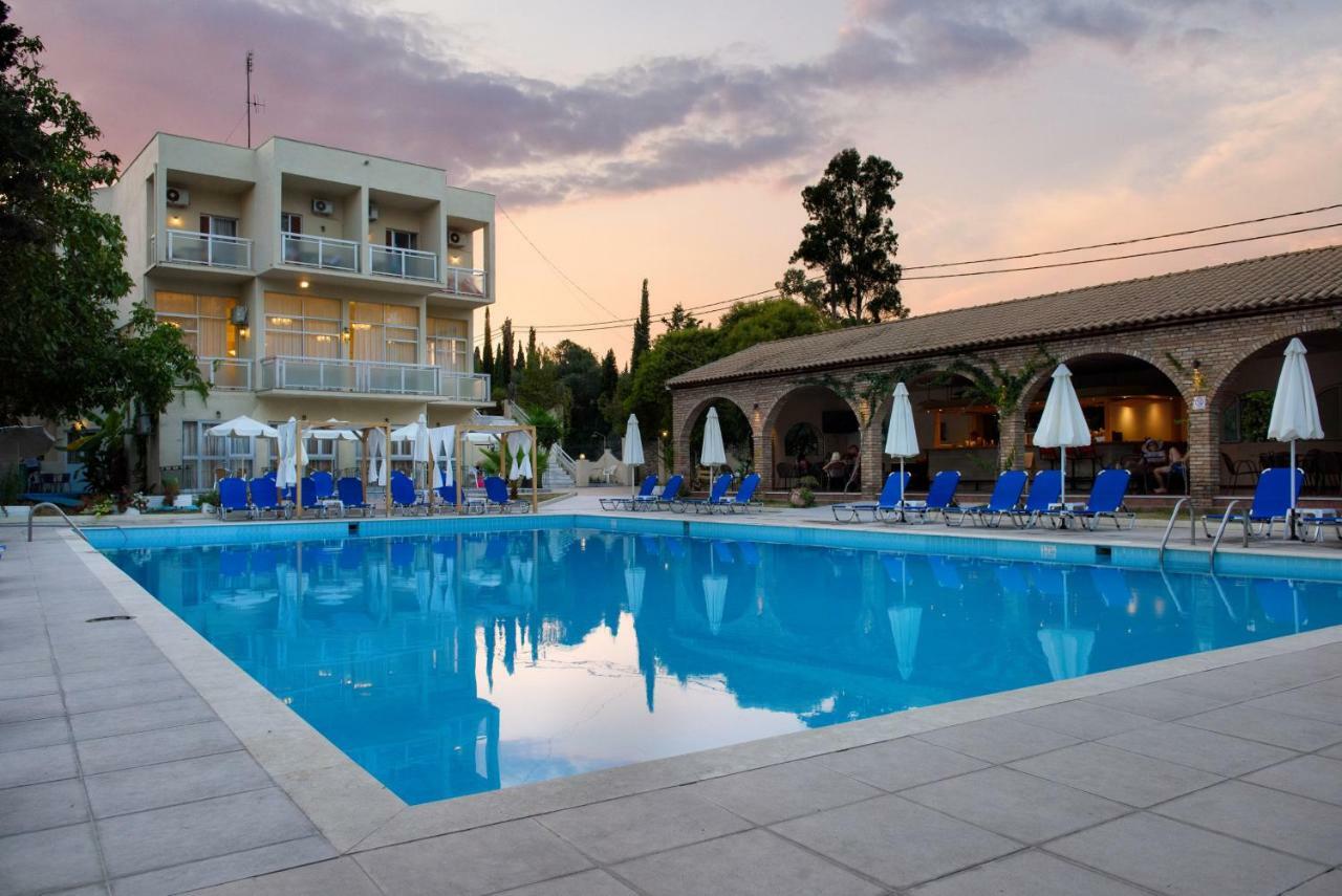 Amalia Hotel - Adults Only Dassia  Bagian luar foto