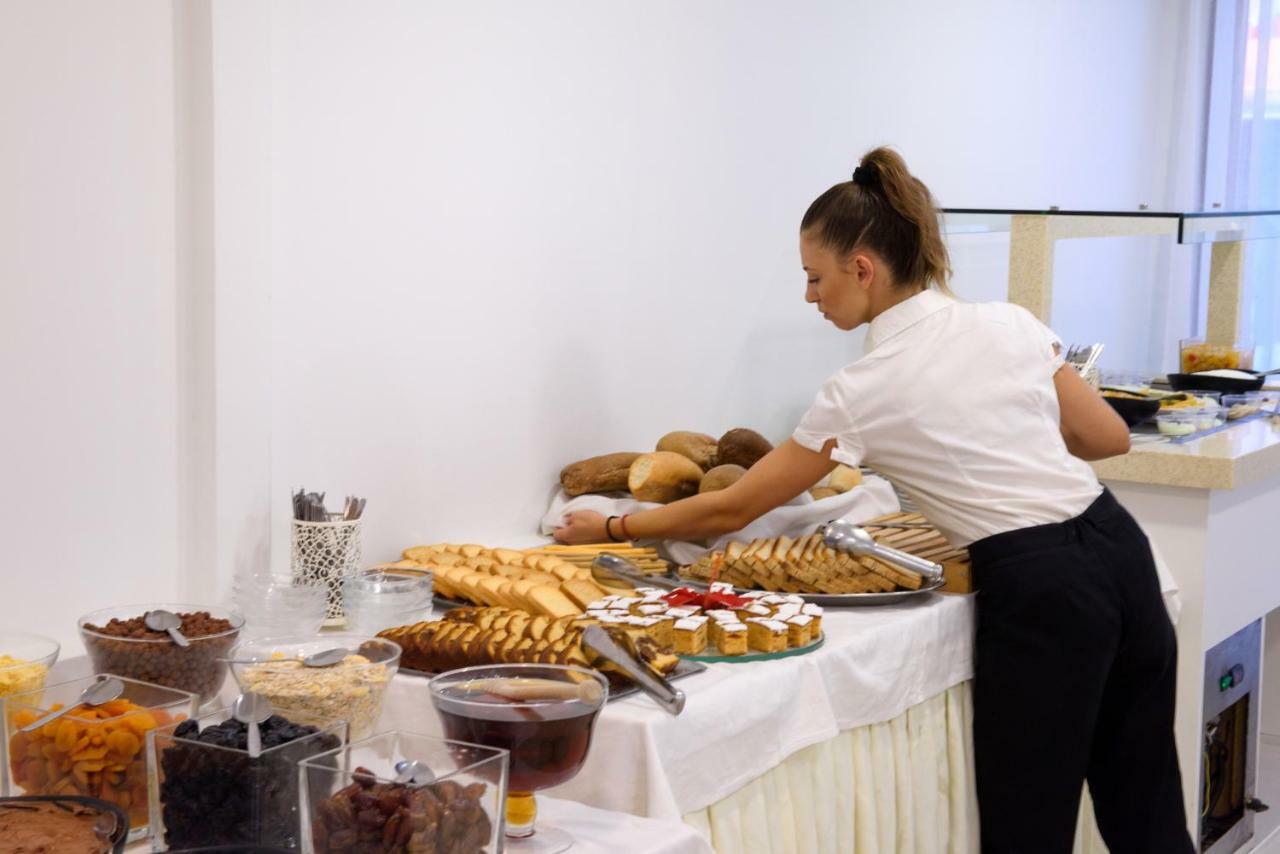 Amalia Hotel - Adults Only Dassia  Bagian luar foto