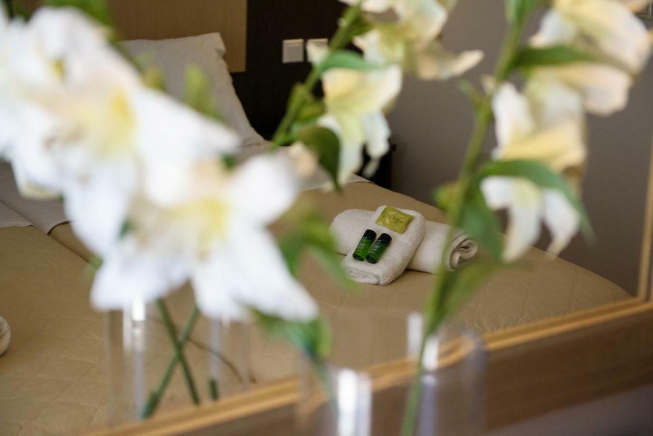 Amalia Hotel - Adults Only Dassia  Bagian luar foto